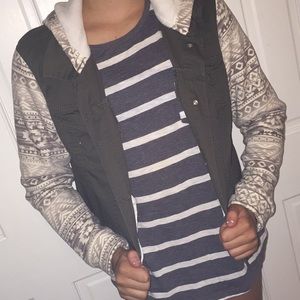 Jean jacket with fuzzy hood and sleeves